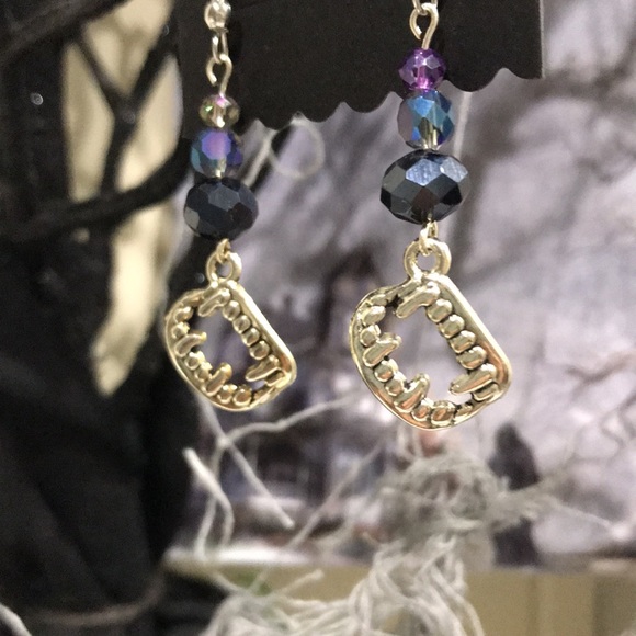 BiteMe… Earrings - Picture 2 of 3